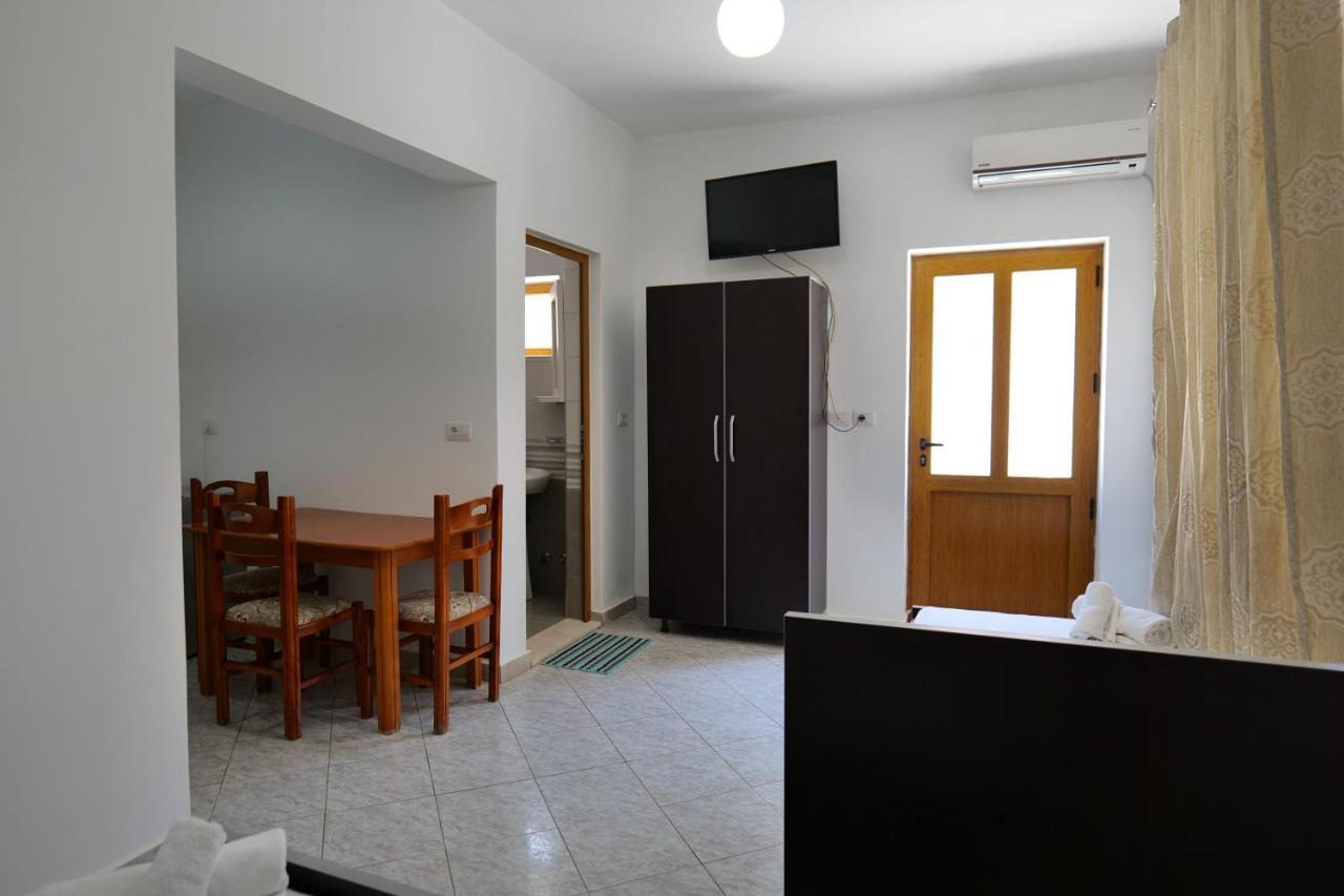 Vila Panorama Piqeras Acomodação com café da manhã Exterior foto